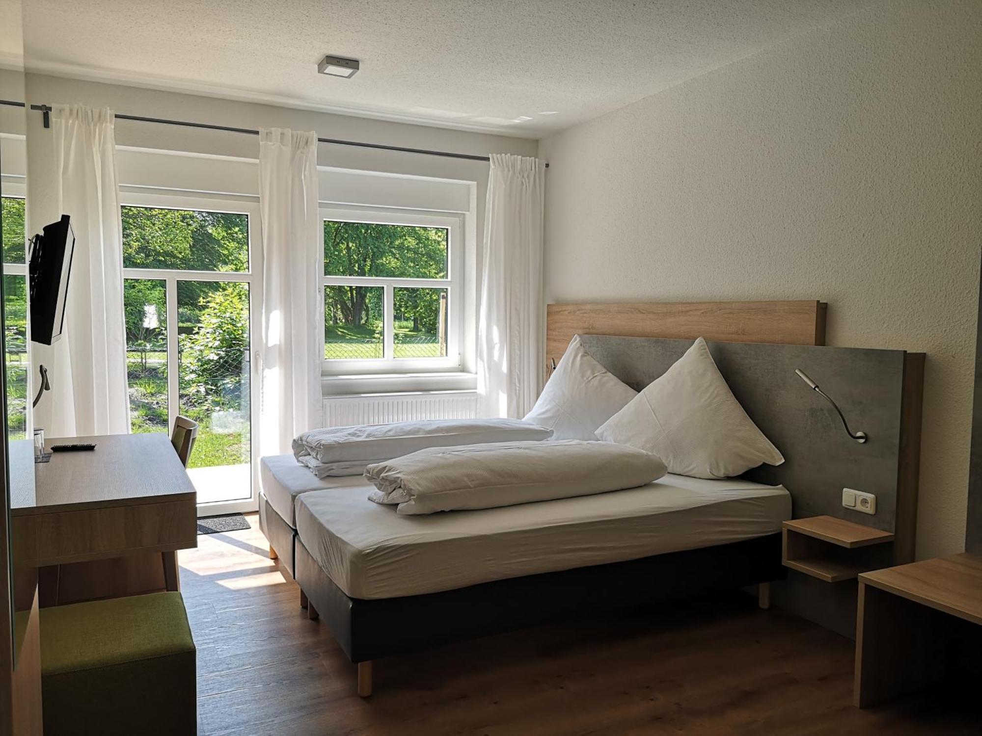 Hotel Dat Greune Eck Soltau Buitenkant foto