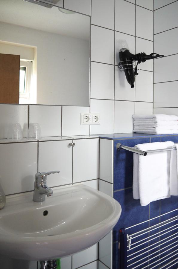 Hotel Dat Greune Eck Soltau Buitenkant foto
